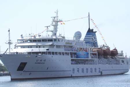 Khorramshahr-Basra shipping line