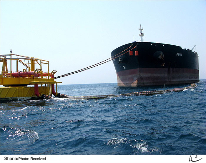 Oil tanker