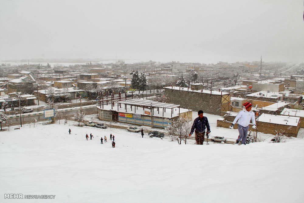 Snow in Roumeshgam