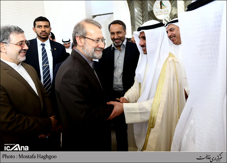 Majlis Speaker Ali Larijani meets his Kuwaiti counterpart Al-Marzaouq Al-Qaem in Kuwait on March 10, 2015.