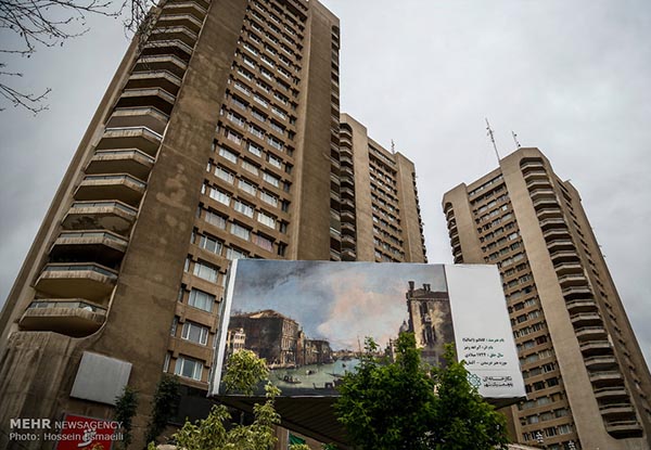 An art gallery as big as a megacity (35)